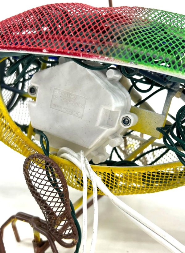 Collections Etc Metal Wire Mechanical Animatronic Light Up Parrot on Perch WORKS - Image 4