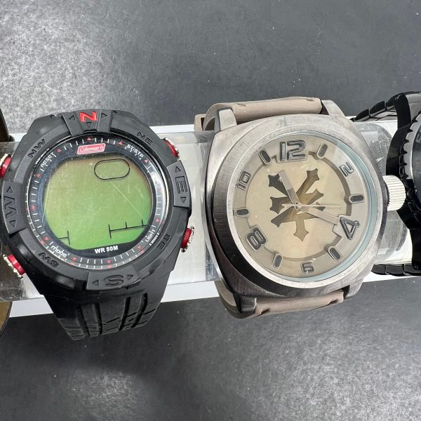 Lot of 5 Mens Watches Coleman Relic Mossimo *Not Tested - Image 3