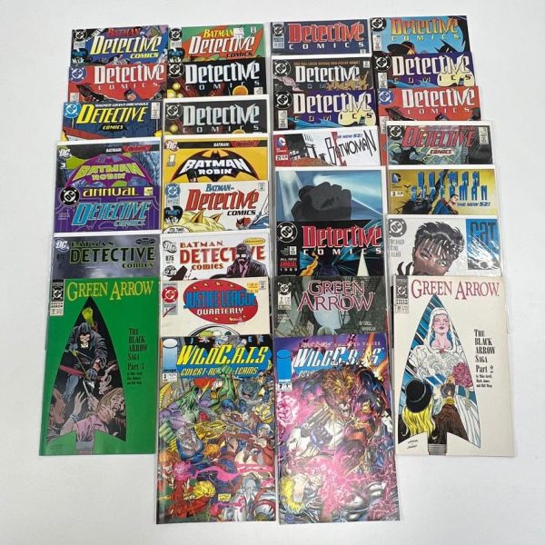 Collectible DC & Others 80s-00s Comic Books Lot Cat Woman WildCats Green Arrow - Image 2