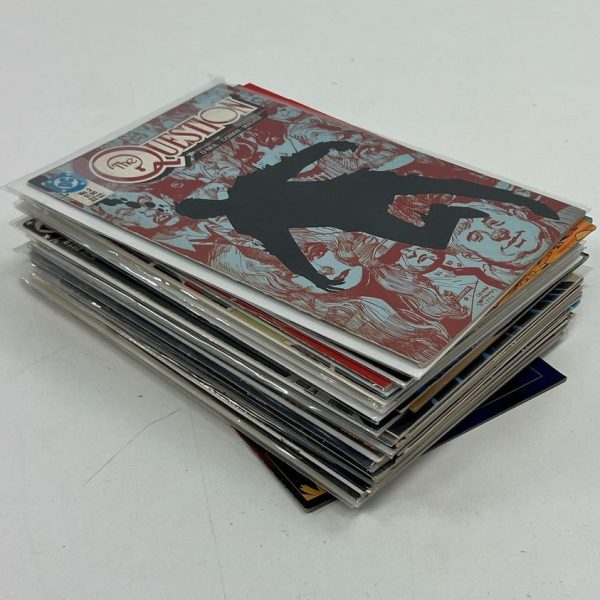 Collectible DC & Others 80s-00s Comic Books Lot Batman The Question Lobo