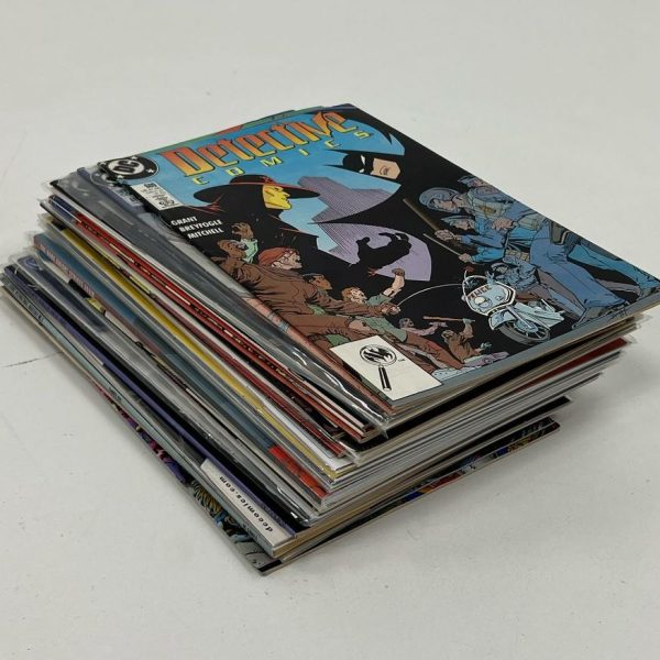 Collectible DC & Others 80s-00s Comic Books Lot Cat Woman WildCats Green Arrow