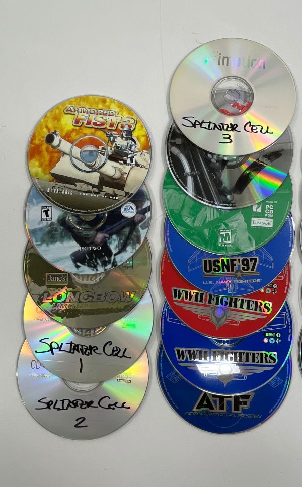 Black Travel Book of Game Discs Splinter Cell 1-3 Comanche Gold WWII Fighters - Image 4